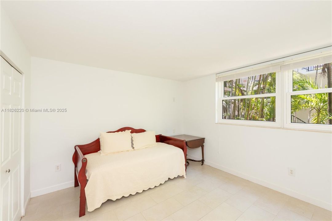 Recently Rented: $6,500 (3 beds, 2 baths, 1734 Square Feet)