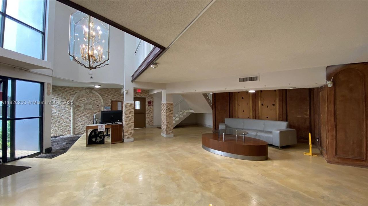 For Sale: $148,005 (1 beds, 1 baths, 790 Square Feet)