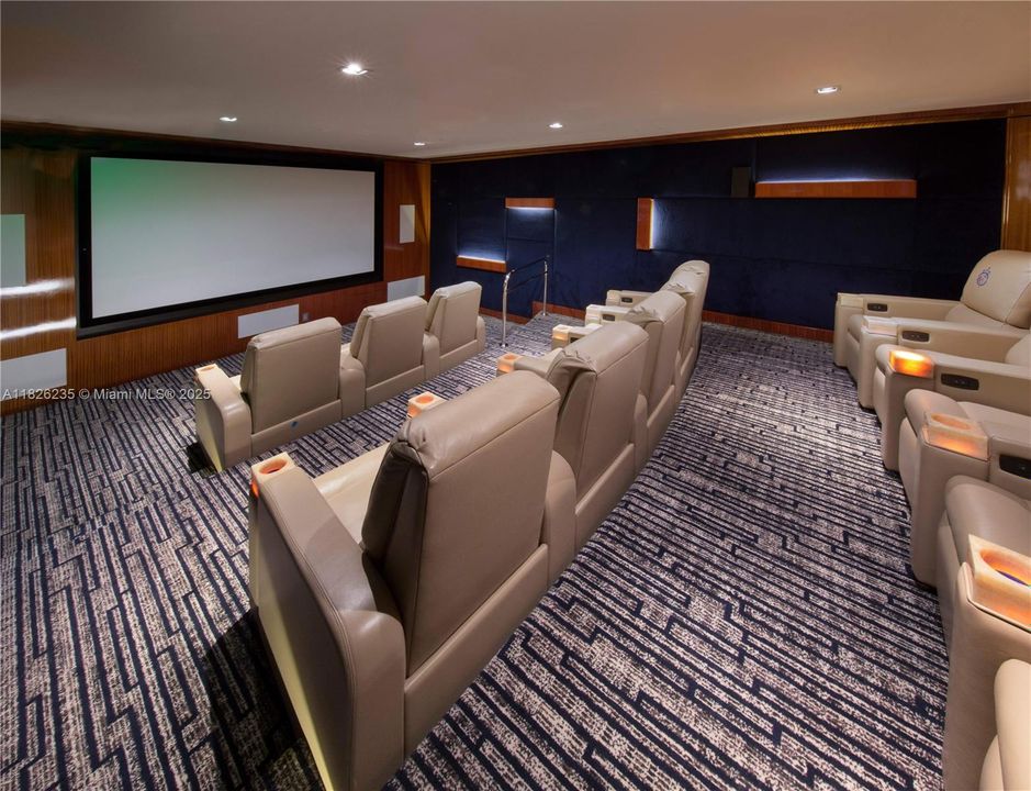 待售: $23,990,000 (4 贝兹, 5 浴室, 9051 平方英尺)