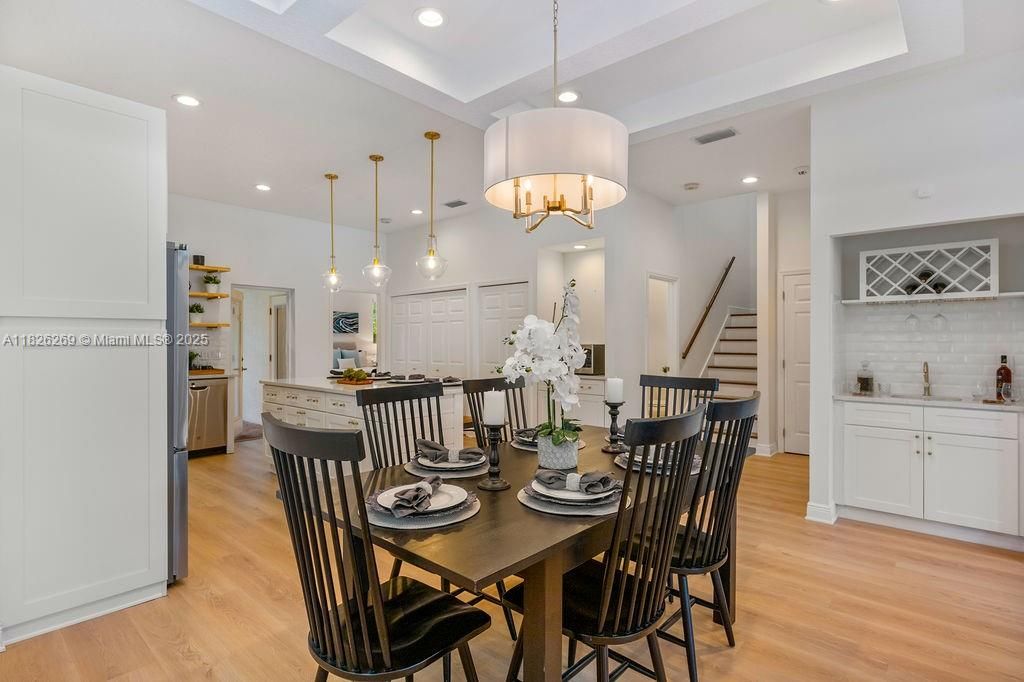 待售: $1,095,000 (4 贝兹, 3 浴室, 2770 平方英尺)