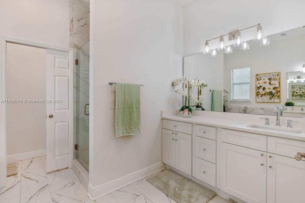 待售: $1,095,000 (4 贝兹, 3 浴室, 2770 平方英尺)