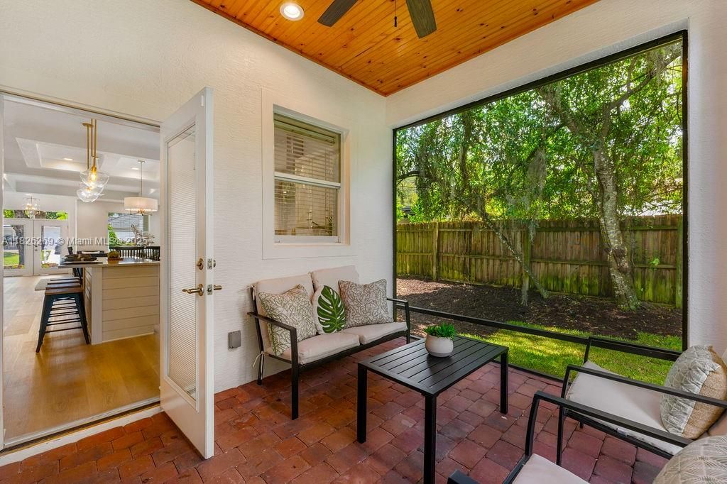 待售: $1,095,000 (4 贝兹, 3 浴室, 2770 平方英尺)