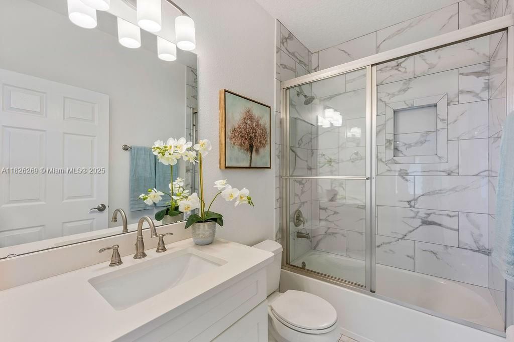 待售: $1,095,000 (4 贝兹, 3 浴室, 2770 平方英尺)