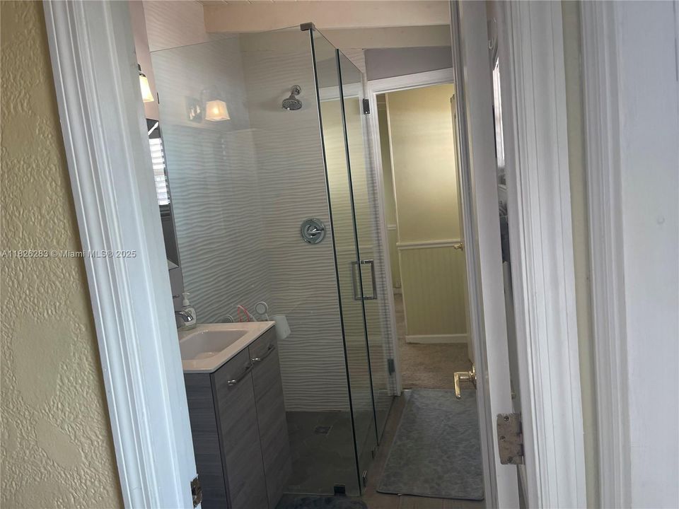 待售: $895,000 (2 贝兹, 1 浴室, 891 平方英尺)