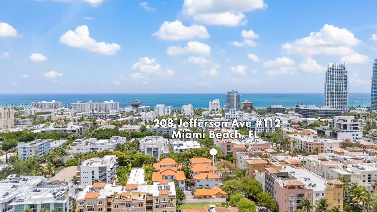 Под контрактом: $1,499,900 (3 спален, 2 ванн, 1270 Квадратных фут)