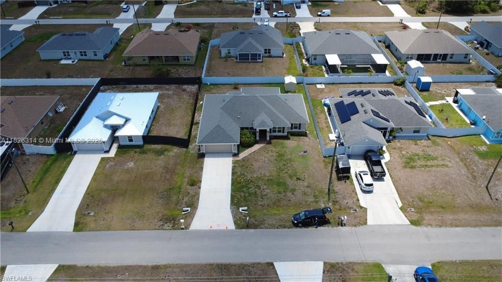 Недавно продано: $349,900 (4 спален, 2 ванн, 0 Квадратных фут)