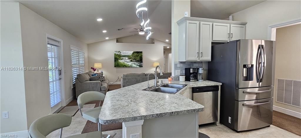 Недавно продано: $349,900 (4 спален, 2 ванн, 0 Квадратных фут)