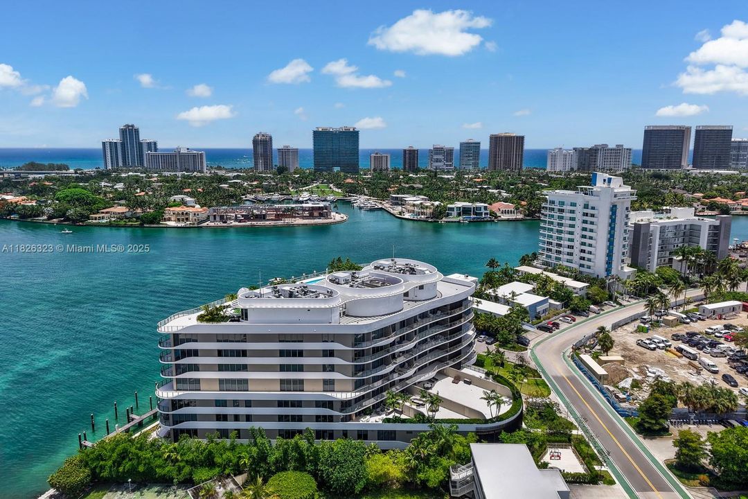 For Sale: $1,990,000 (2 beds, 2 baths, 1646 Square Feet)