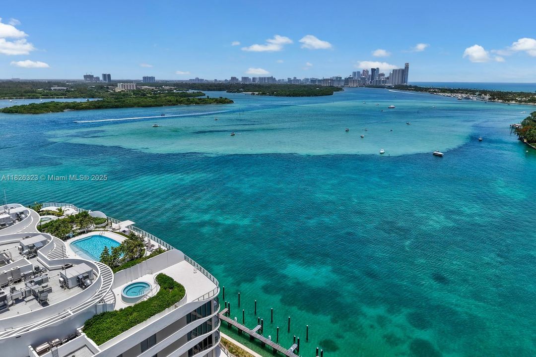 For Sale: $1,990,000 (2 beds, 2 baths, 1646 Square Feet)