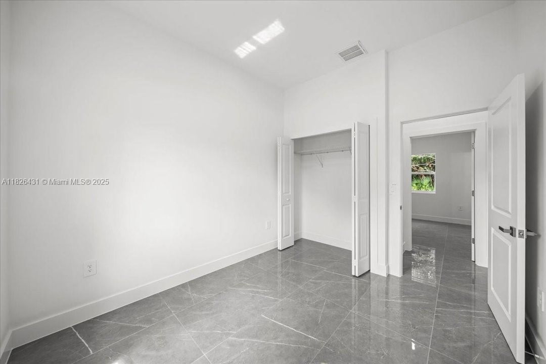 Vendido Recientemente: $276,000 (3 camas, 3 baños, 0 Pies cuadrados)