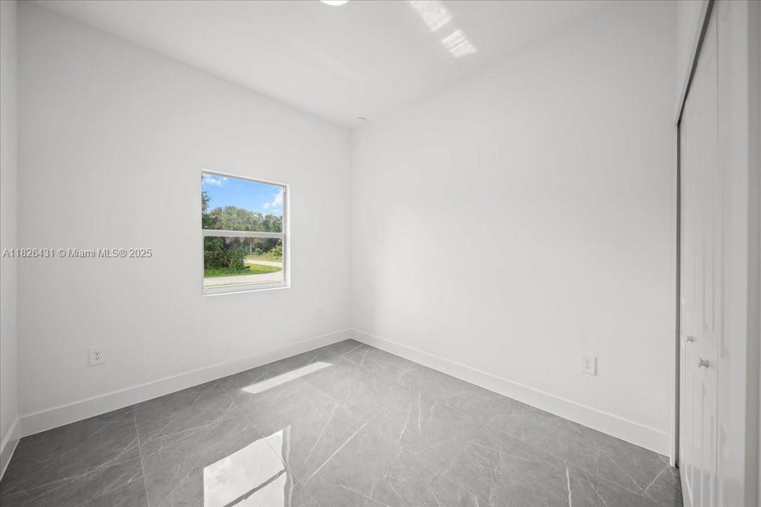 Vendido Recientemente: $276,000 (3 camas, 3 baños, 0 Pies cuadrados)