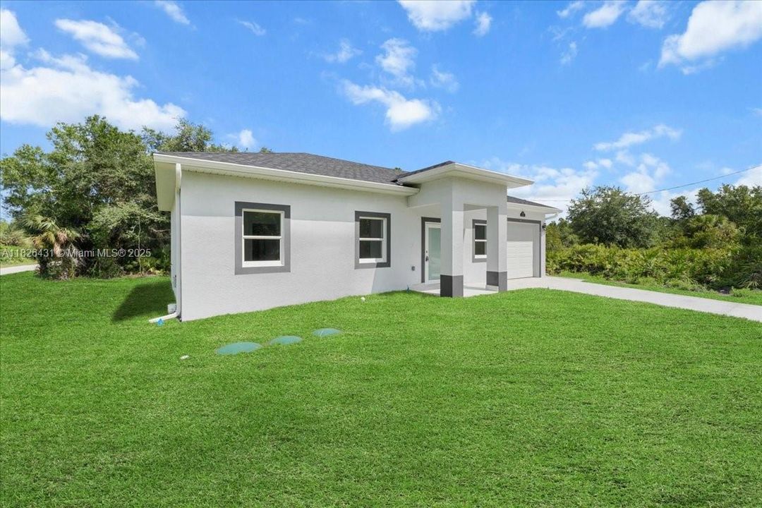 Vendido Recientemente: $276,000 (3 camas, 3 baños, 0 Pies cuadrados)