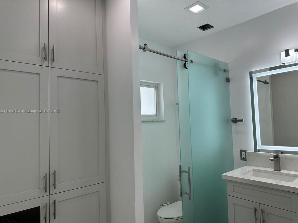 Recently Rented: $4,500 (4 beds, 2 baths, 1900 Square Feet)