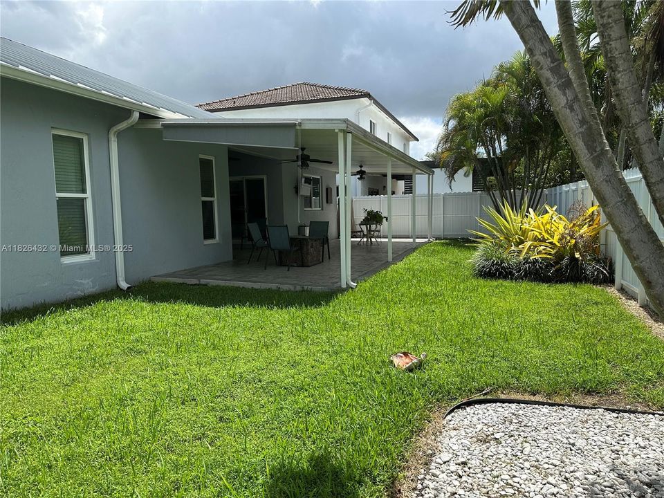 Recently Rented: $4,500 (4 beds, 2 baths, 1900 Square Feet)