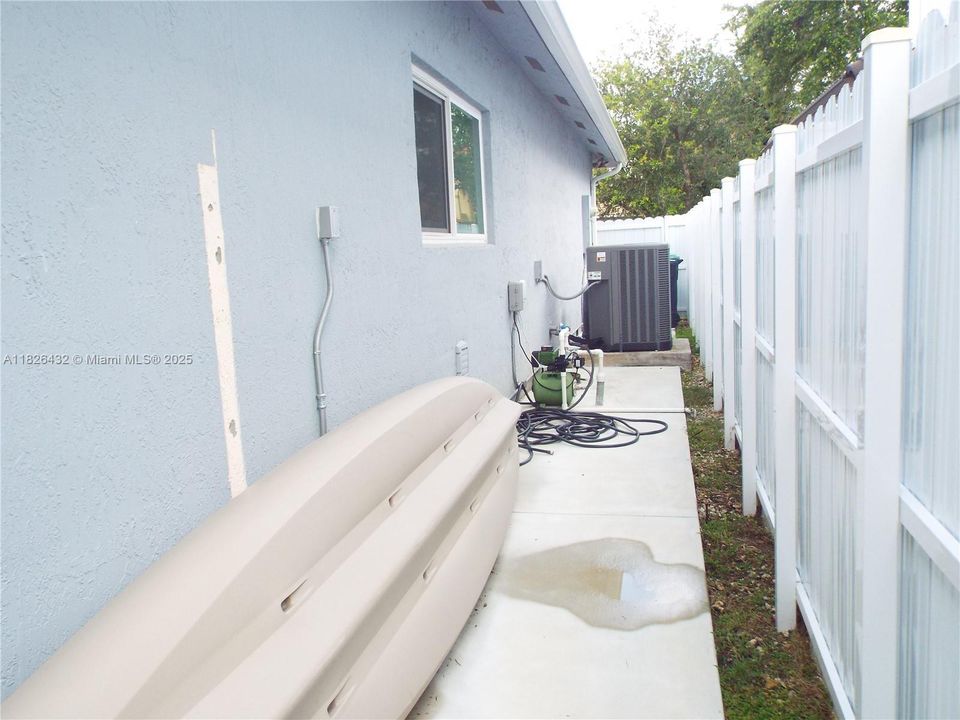 Recently Rented: $4,500 (4 beds, 2 baths, 1900 Square Feet)