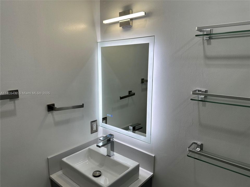 Recently Rented: $4,500 (4 beds, 2 baths, 1900 Square Feet)