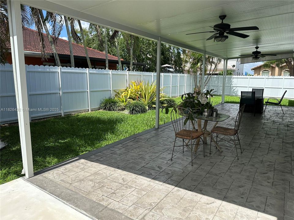 Recently Rented: $4,500 (4 beds, 2 baths, 1900 Square Feet)