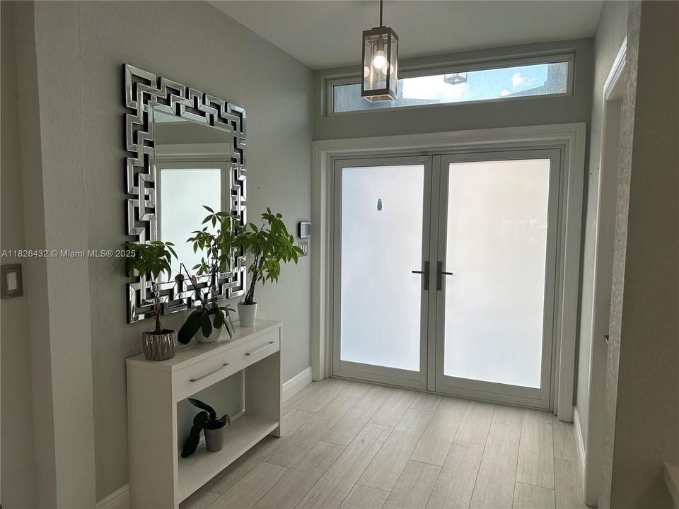 Recently Rented: $4,500 (4 beds, 2 baths, 1900 Square Feet)