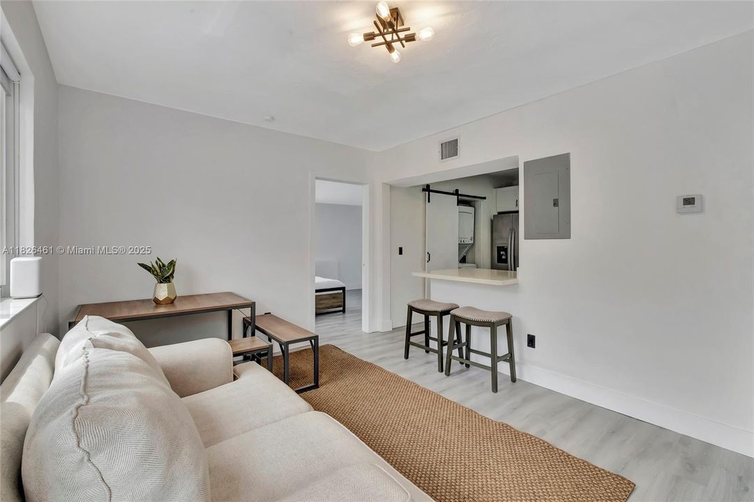 Recently Sold: $515,000 (4 beds, 2 baths, 1209 Square Feet)