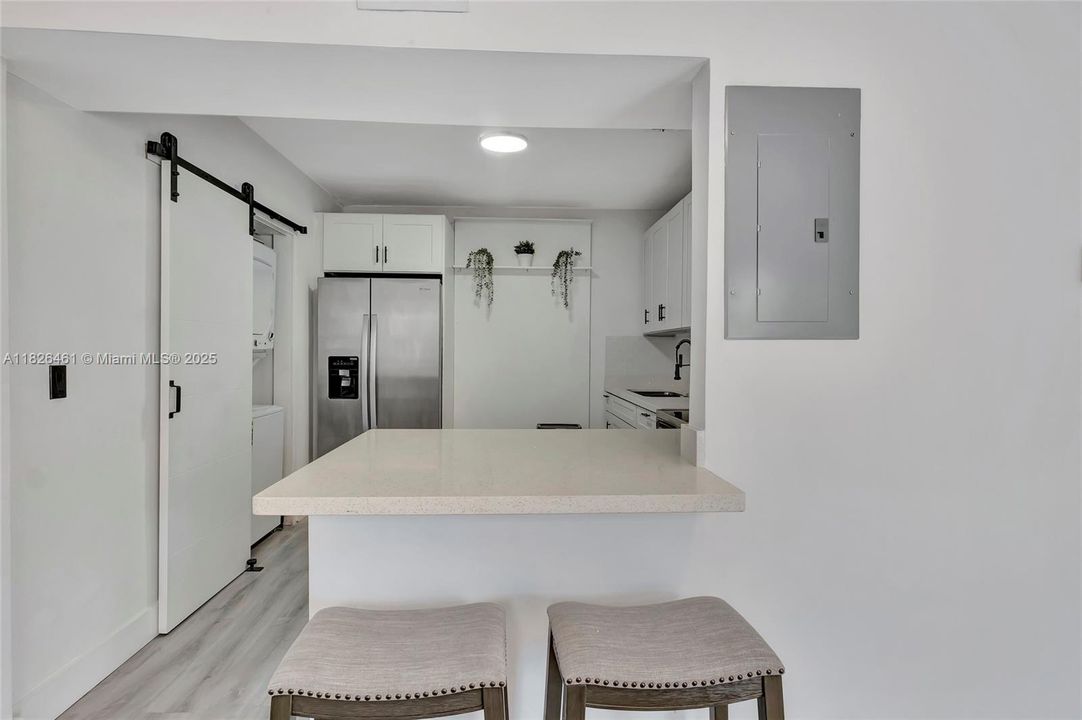 Recently Sold: $515,000 (4 beds, 2 baths, 1209 Square Feet)