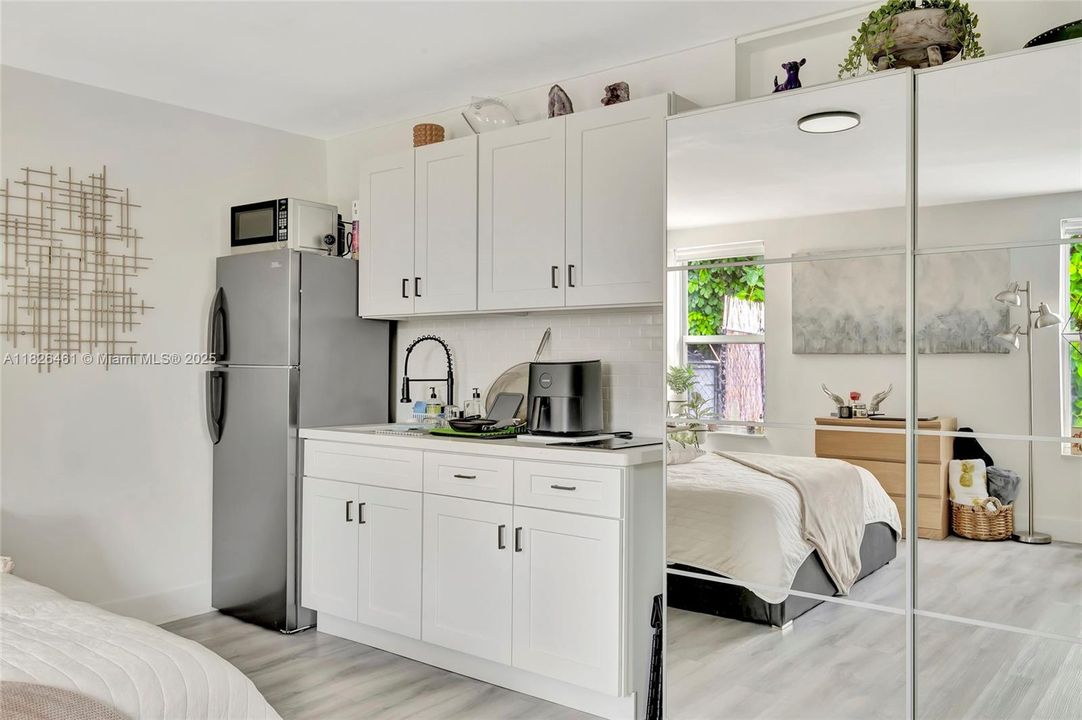 Recently Sold: $515,000 (4 beds, 2 baths, 1209 Square Feet)