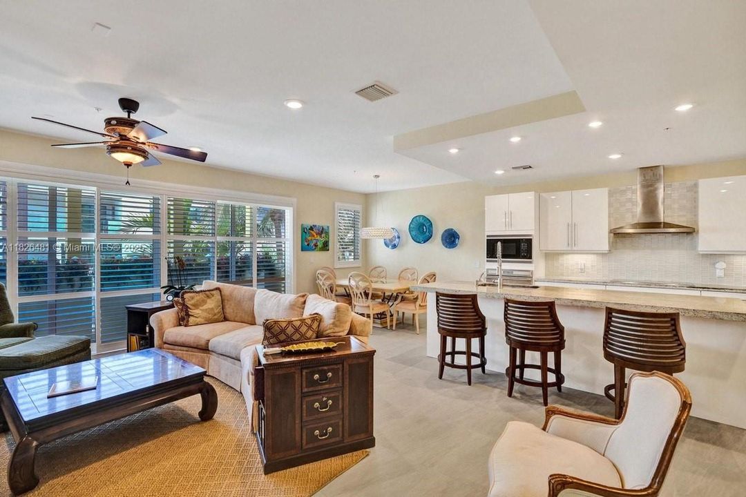 En Venta: $2,390,000 (4 camas, 4 baños, 3228 Pies cuadrados)