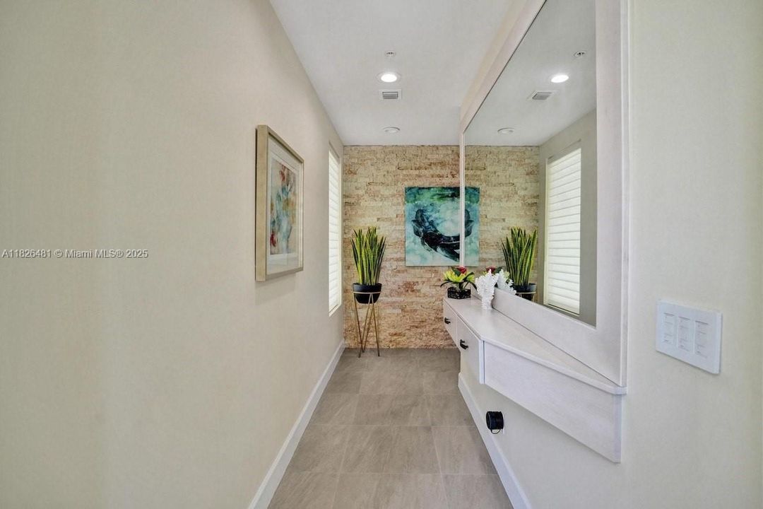 En Venta: $2,390,000 (4 camas, 4 baños, 3228 Pies cuadrados)