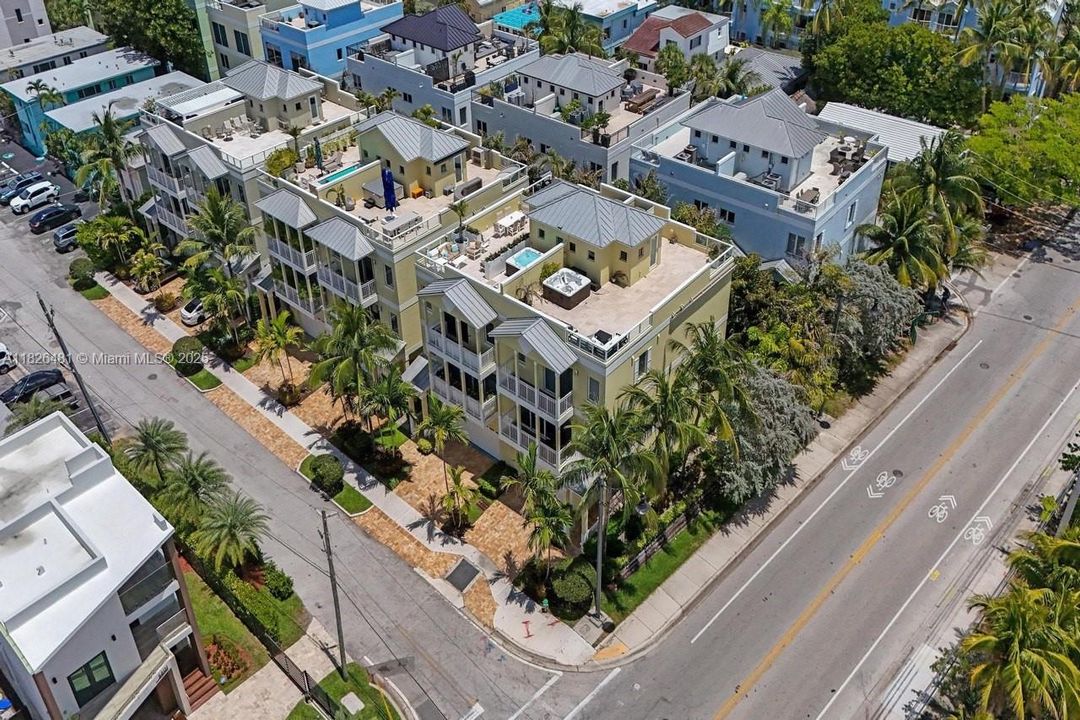 ROOF PATIO WITH SALT WATER SPA.