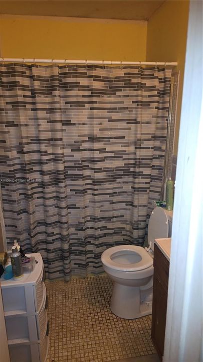 Activo con contrato: $374,900 (3 camas, 2 baños, 1316 Pies cuadrados)