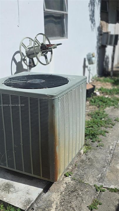 Activo con contrato: $374,900 (3 camas, 2 baños, 1316 Pies cuadrados)