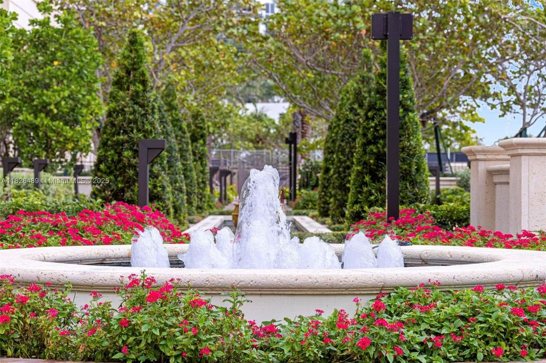 For Sale: $7,999,999 (4 beds, 5 baths, 2987 Square Feet)