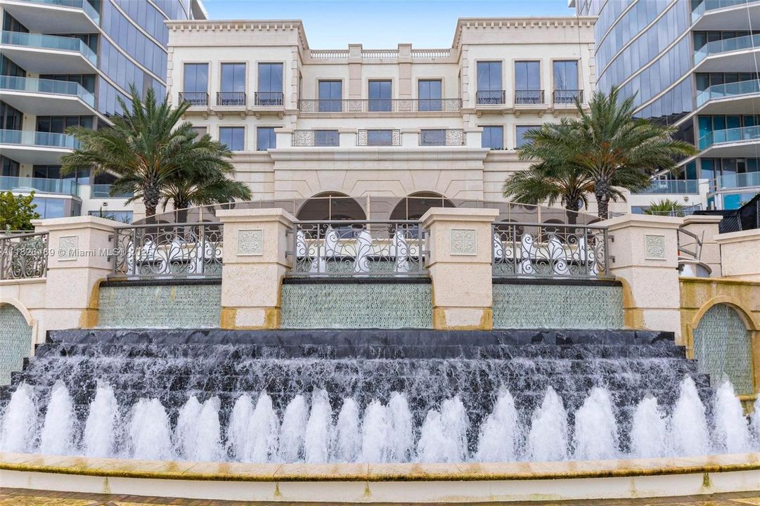 For Sale: $7,999,999 (4 beds, 5 baths, 2987 Square Feet)