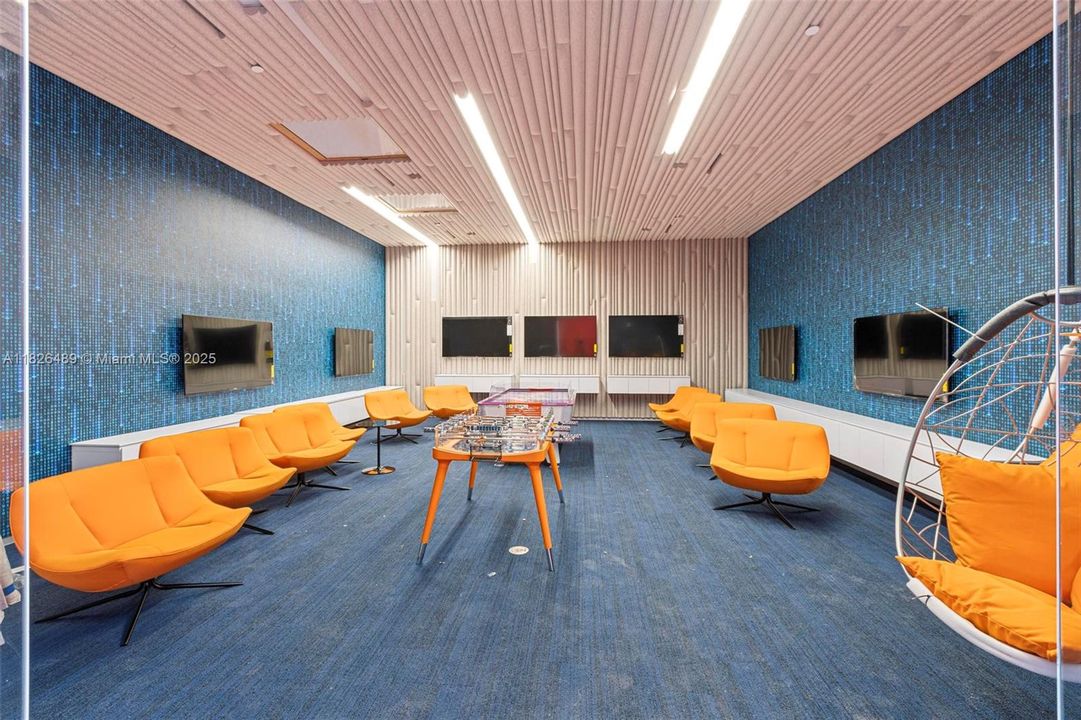 For Sale: $7,999,999 (4 beds, 5 baths, 2987 Square Feet)