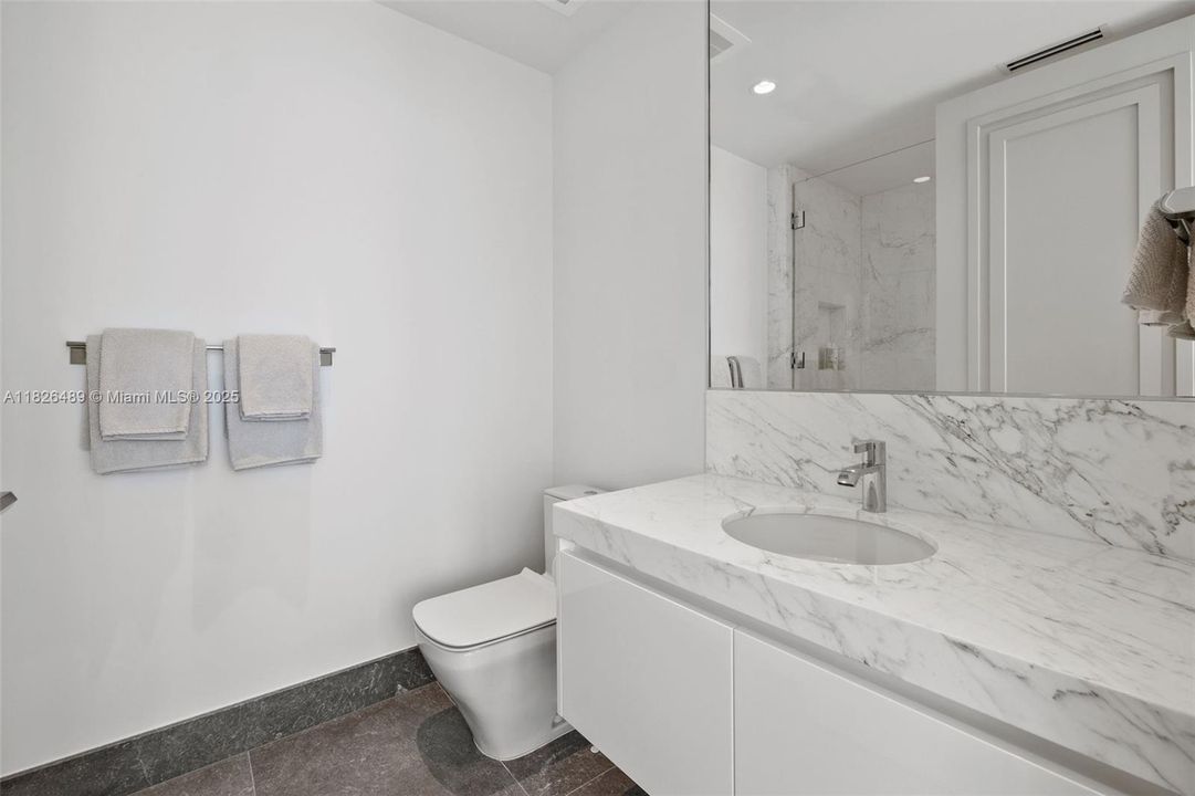 For Sale: $7,999,999 (4 beds, 5 baths, 2987 Square Feet)