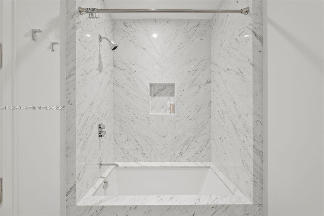 For Sale: $7,999,999 (4 beds, 5 baths, 2987 Square Feet)