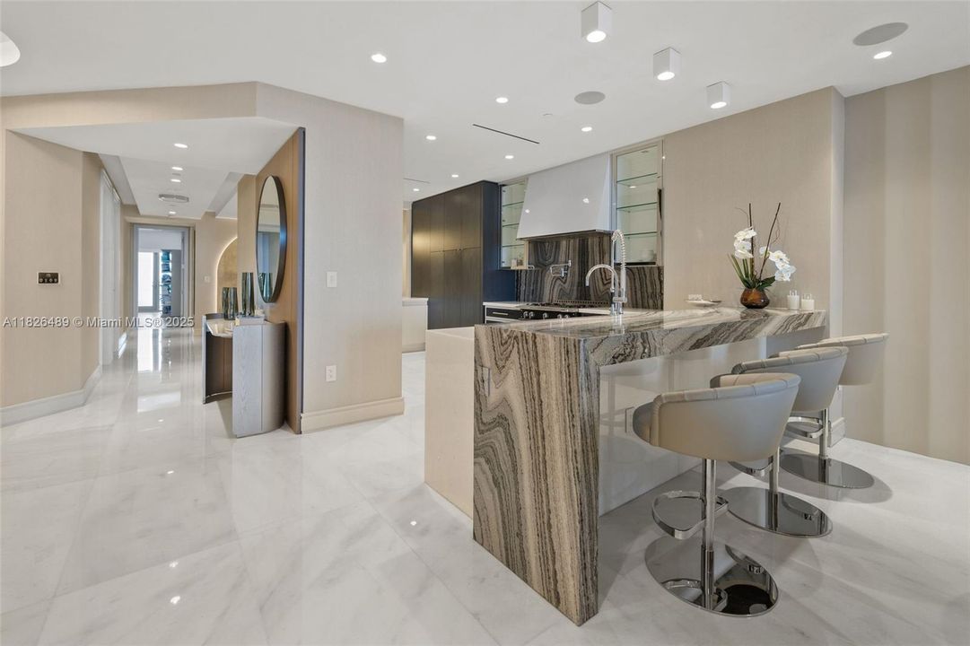 For Sale: $7,999,999 (4 beds, 5 baths, 2987 Square Feet)