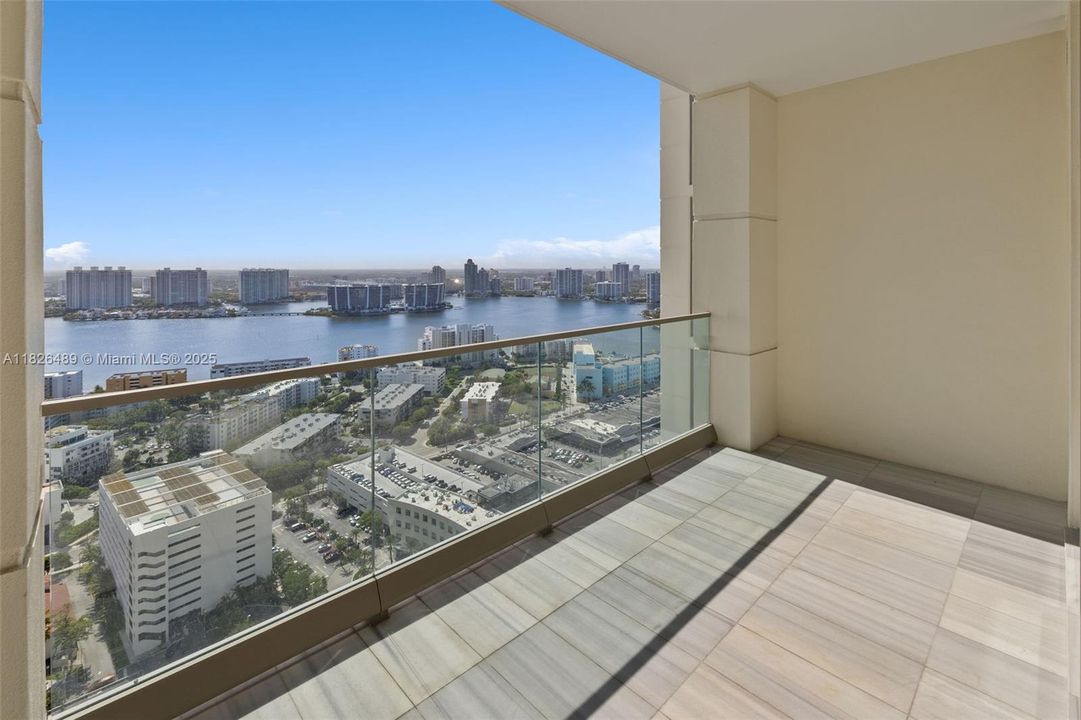 For Sale: $7,999,999 (4 beds, 5 baths, 2987 Square Feet)