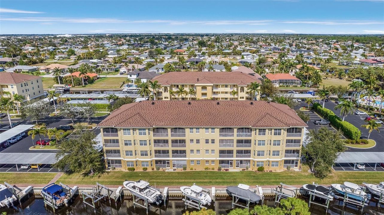 For Sale: $359,900 (3 beds, 2 baths, 1330 Square Feet)