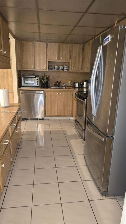 For Sale: $310,000 (3 beds, 2 baths, 1380 Square Feet)
