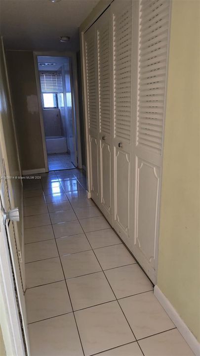 For Sale: $310,000 (3 beds, 2 baths, 1380 Square Feet)