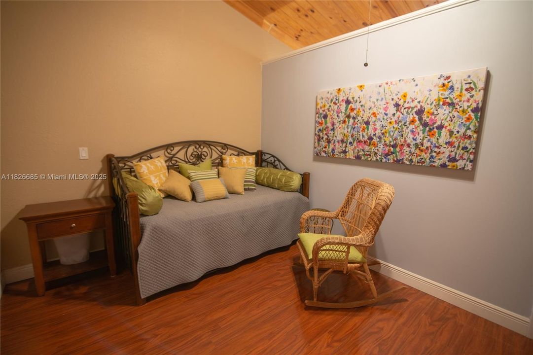 For Rent: $3,750 (2 beds, 2 baths, 1344 Square Feet)