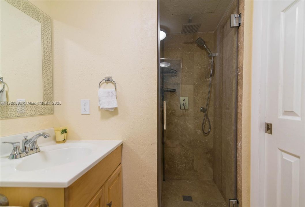 For Rent: $3,750 (2 beds, 2 baths, 1344 Square Feet)