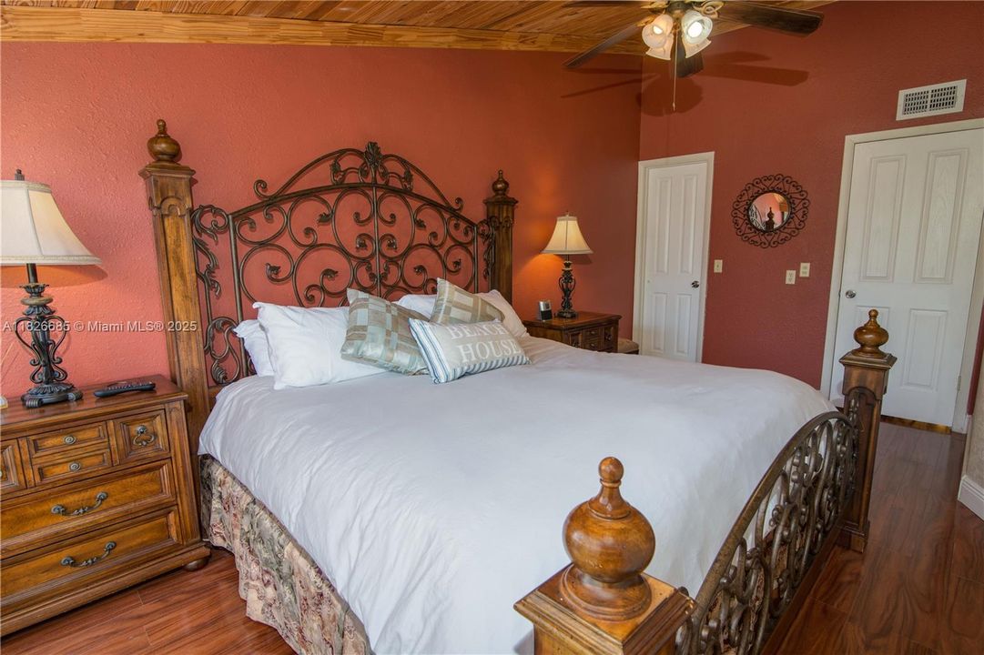 For Rent: $3,750 (2 beds, 2 baths, 1344 Square Feet)