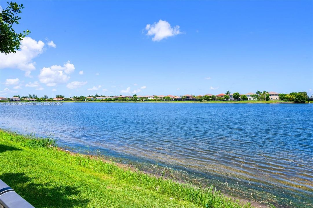 Recently Rented: $4,500 (4 beds, 3 baths, 1714 Square Feet)