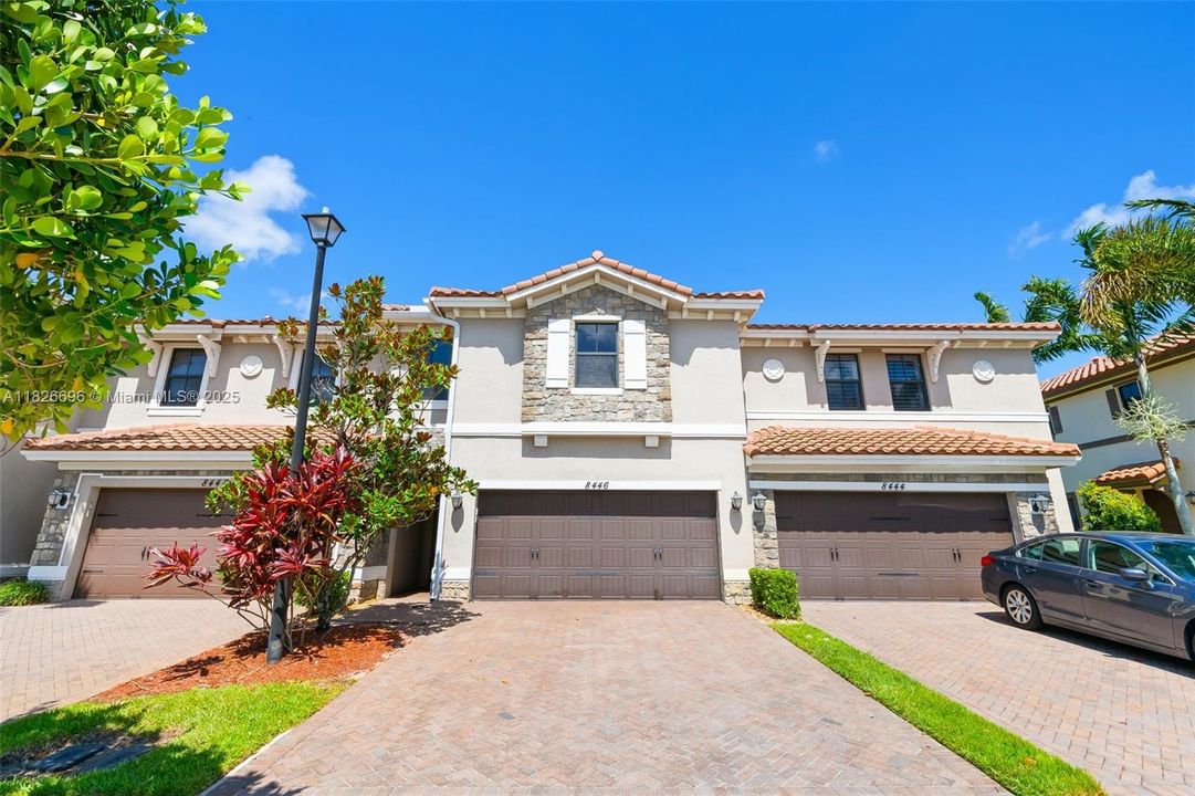 Recently Rented: $4,500 (4 beds, 3 baths, 1714 Square Feet)