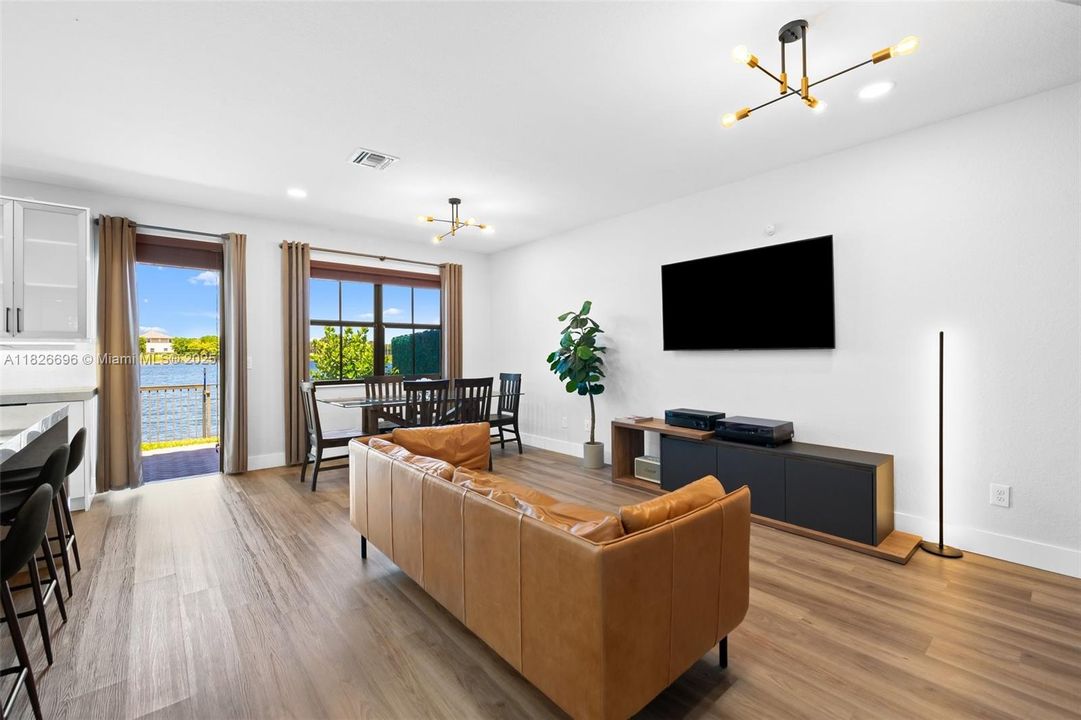 Recently Rented: $4,500 (4 beds, 3 baths, 1714 Square Feet)