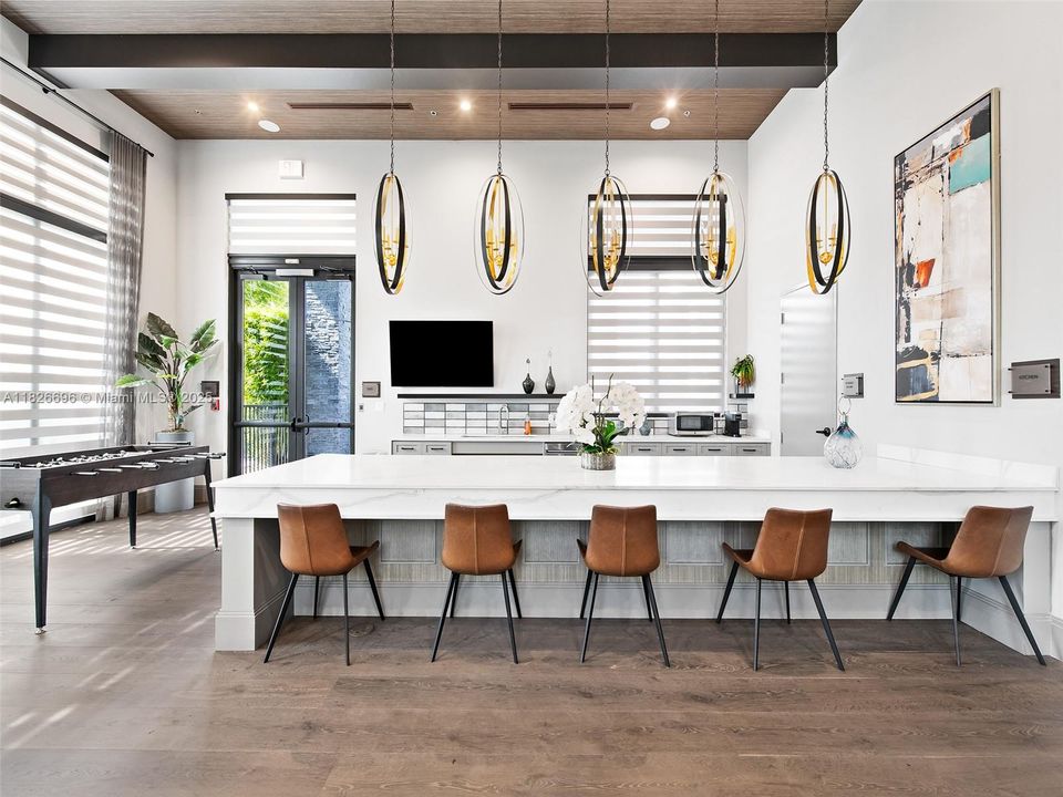 Recently Rented: $4,500 (4 beds, 3 baths, 1714 Square Feet)