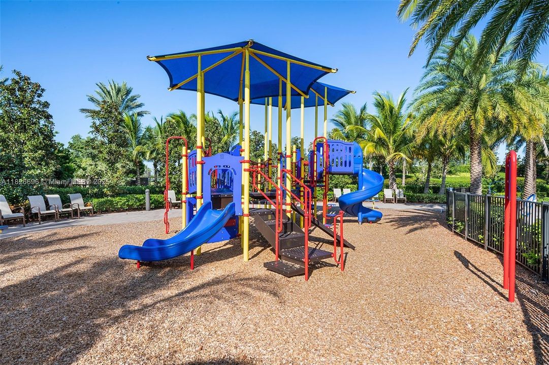 Recently Rented: $4,500 (4 beds, 3 baths, 1714 Square Feet)