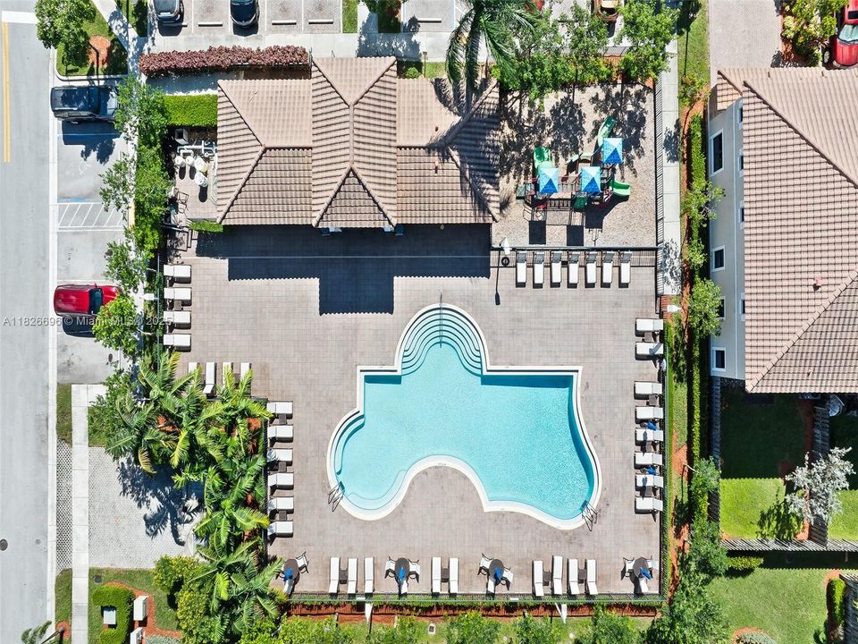 Recently Rented: $4,500 (4 beds, 3 baths, 1714 Square Feet)