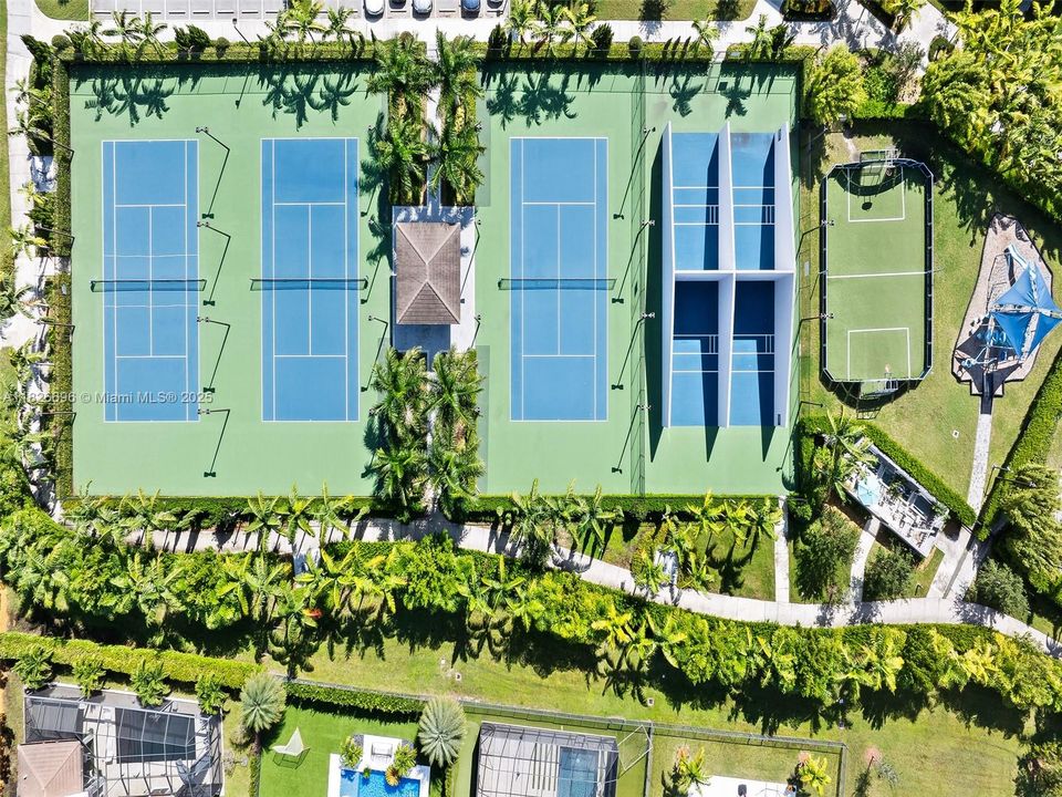 Recently Rented: $4,500 (4 beds, 3 baths, 1714 Square Feet)